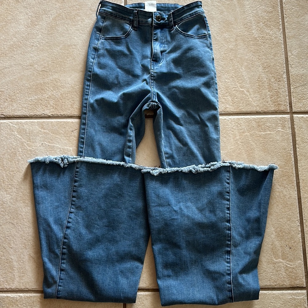 NWOT Three Bird’s Nest Dylan Bellbottoms